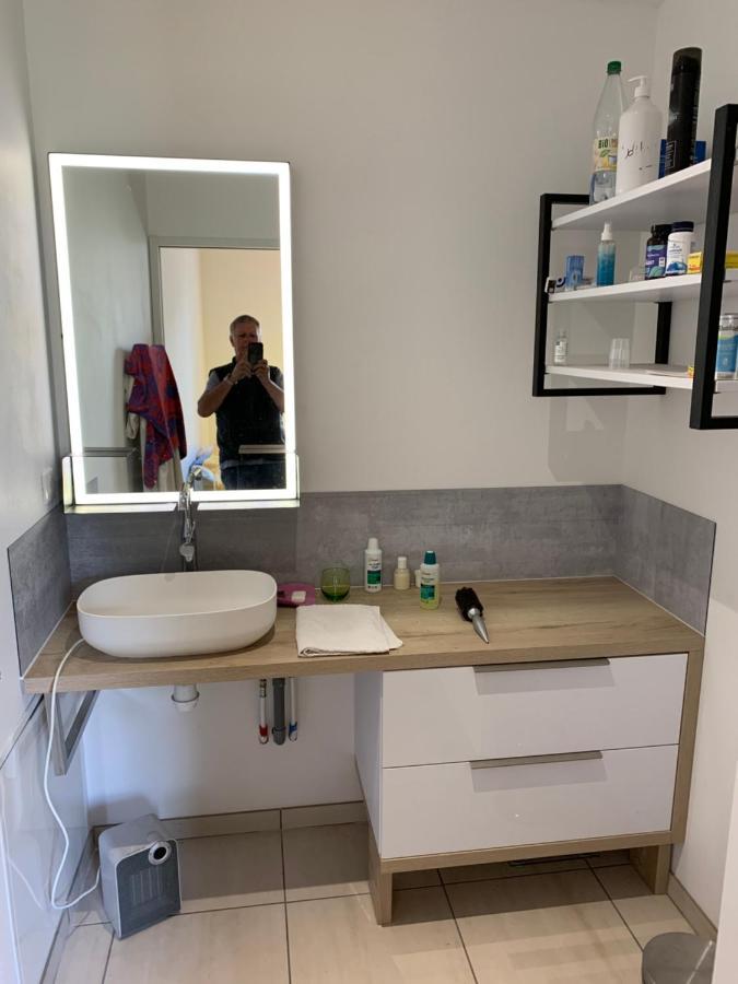 Busset Liages Situe Dans Le Bourbonnais 1 Chambres Lit Double Et Un Clic Clac Buitenkant foto